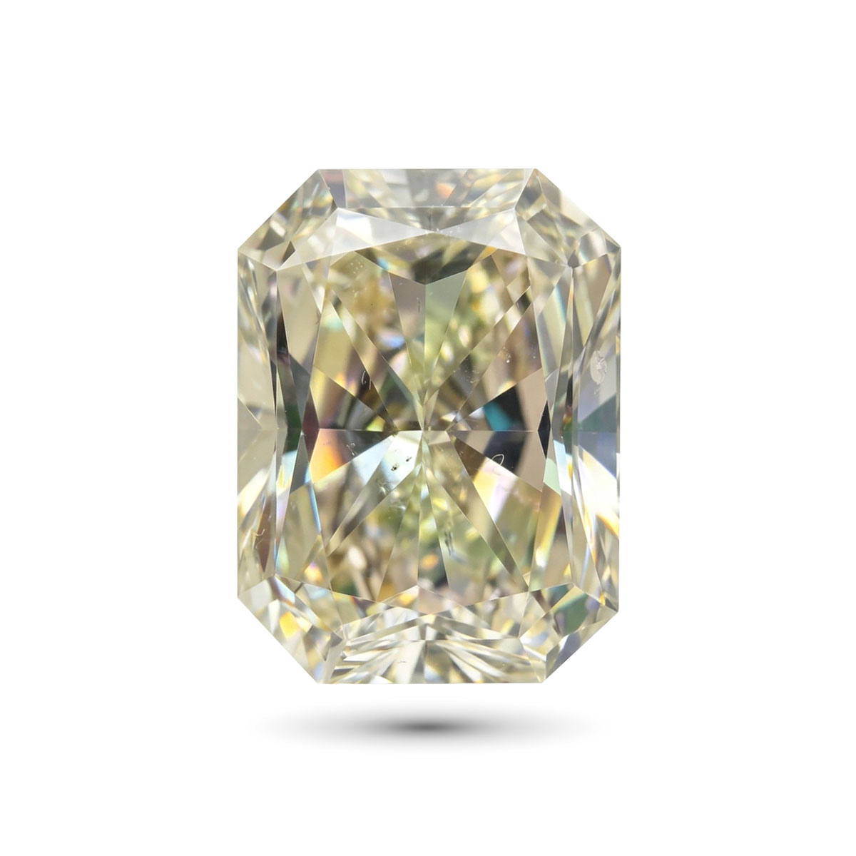 Бриллиант радиант 10,090 карат