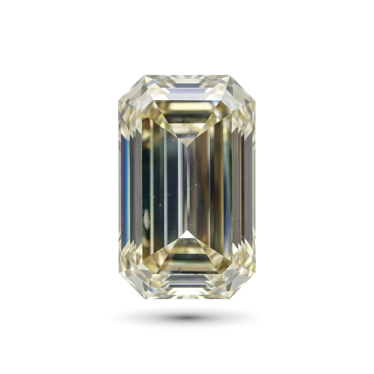 Бриллиант изумруд 5,510 карат