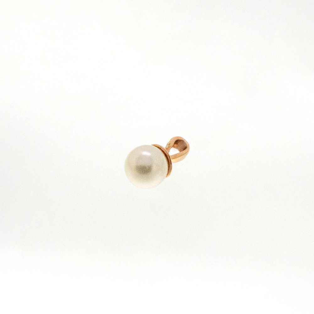 Подвеска из красного золота с жемчугом