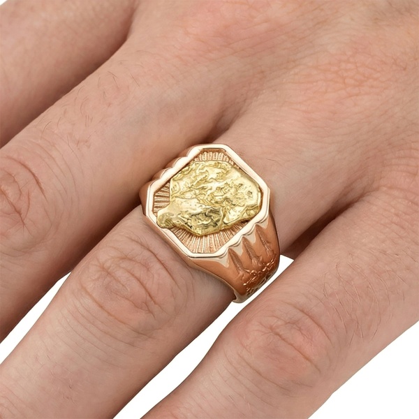 Кольцо из красного золота с самородком