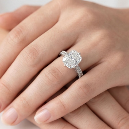 Кольцо из белого золота с бриллиантами