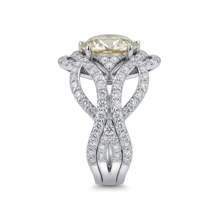 Кольцо из белого золота с бриллиантами