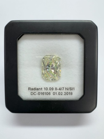 Бриллиант радиант 10,090 карат