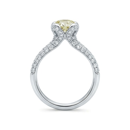 Кольцо из белого золота с бриллиантами