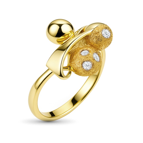 Кольцо из желтого золота с бриллиантами