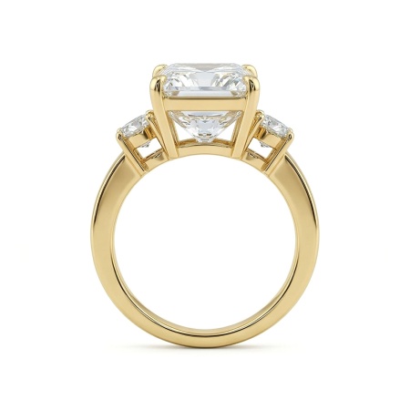 Кольцо из желтого золота с бриллиантами