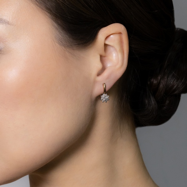 Серьги из комбинированного золота с бриллиантами