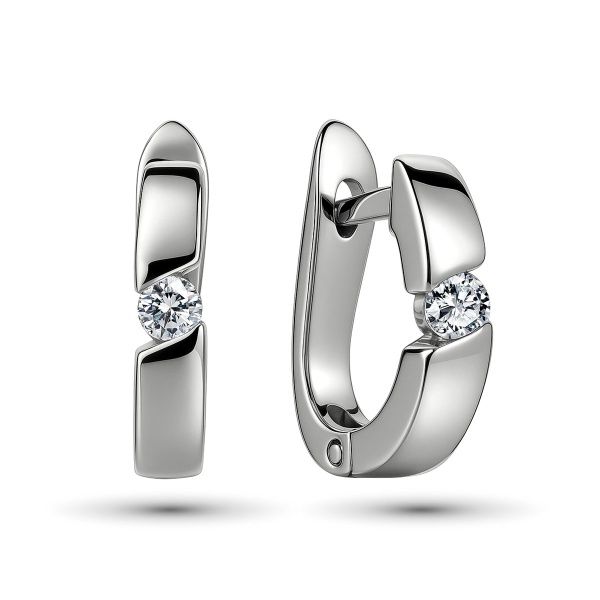 Серьги из белого золота с бриллиантами