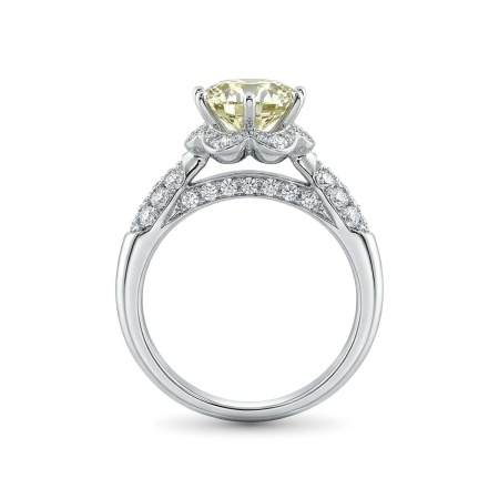 Кольцо из белого золота с бриллиантами