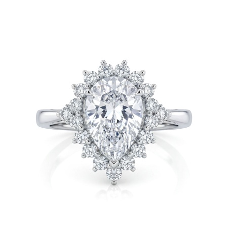 Кольцо из белого золота с бриллиантами