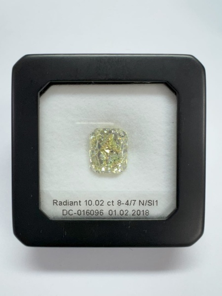 Бриллиант радиант 10,02 карат