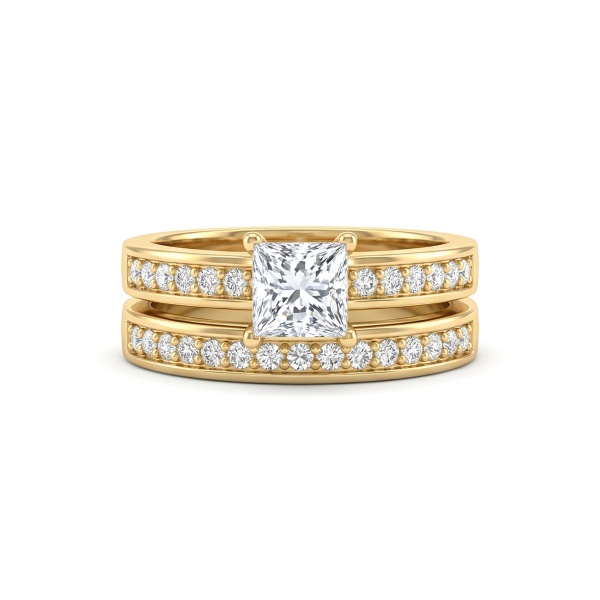 Кольцо из желтого золота с бриллиантами