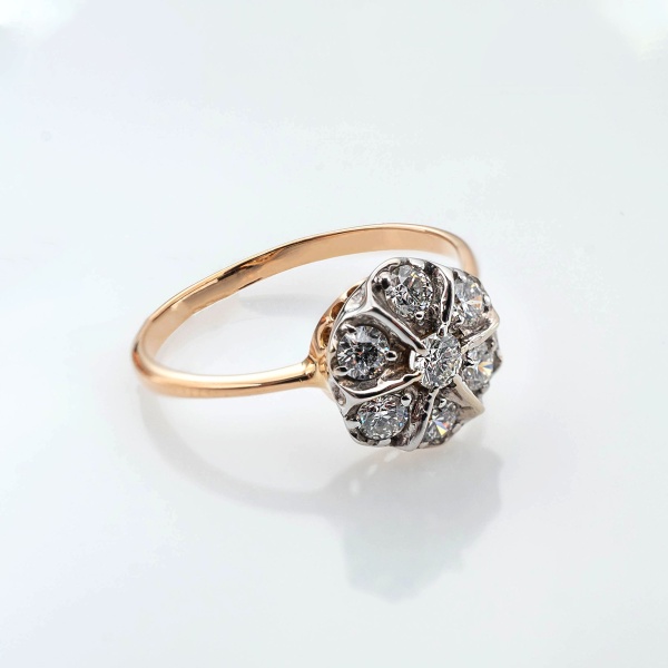Кольцо из комбинированного золота с бриллиантами