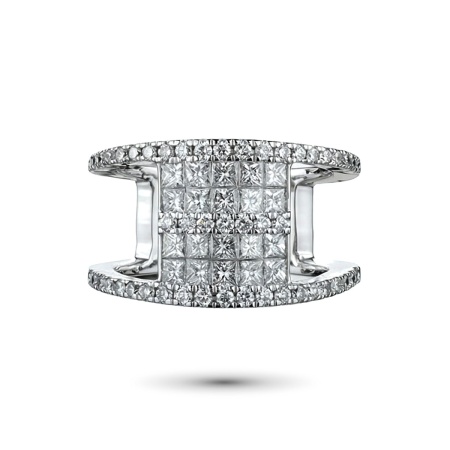 Кольцо из белого золота с бриллиантами