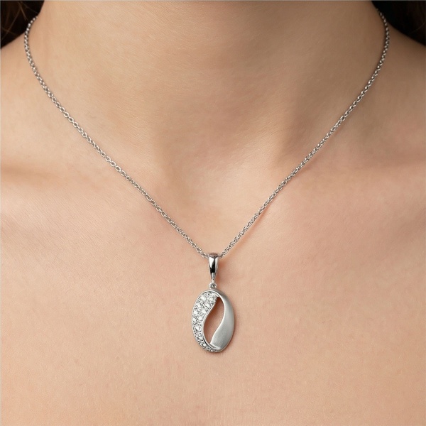 Подвеска из белое платиной с бриллиантами