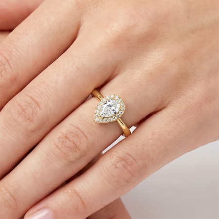 Кольцо из желтого золота с бриллиантами