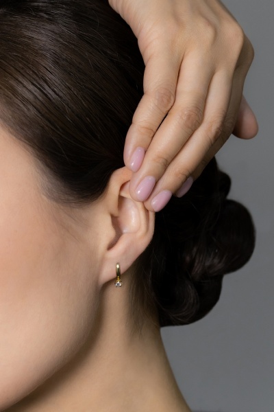 Серьги из желтого золота с бриллиантами