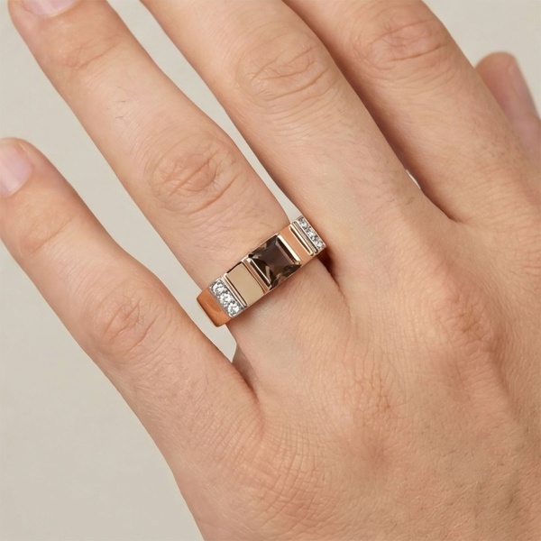 Кольцо из комбинированного золота с раухтопаз и бриллиантами