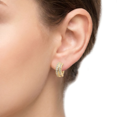 Серьги из желтого золота с бриллиантами