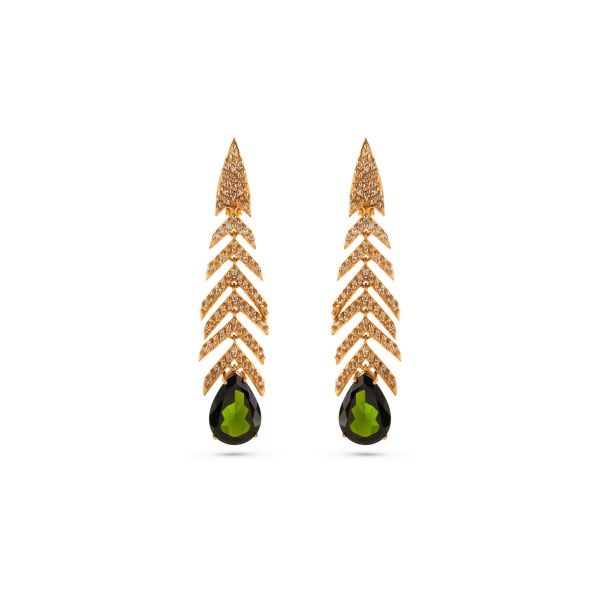 Серьги из желтого золота с хромдиопсидом и бриллиантами