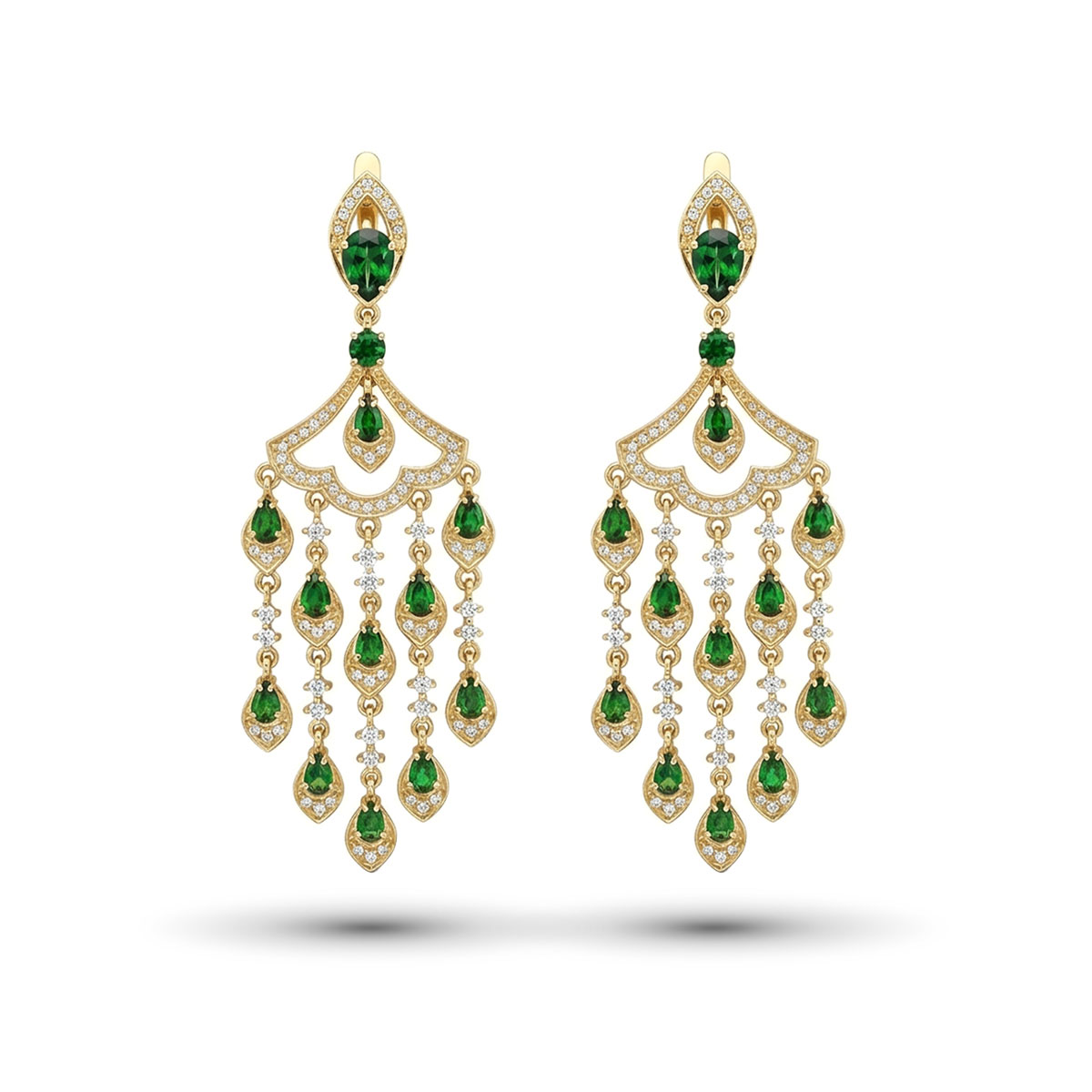 Серьги из желтого золота с хромдиопсидом и бриллиантами