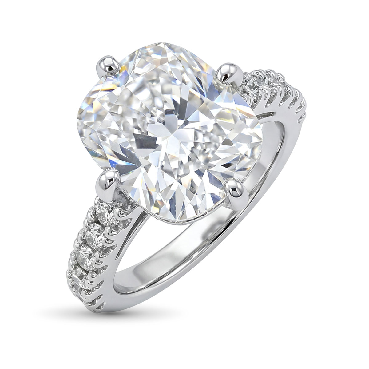 Кольцо из белого золота с бриллиантами