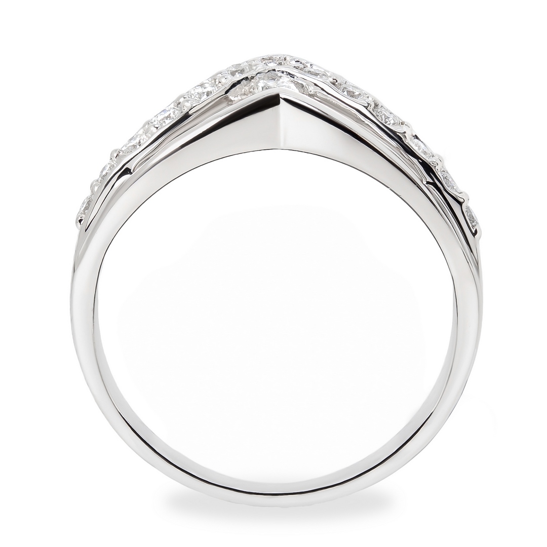 Кольцо из белого золота с бриллиантами