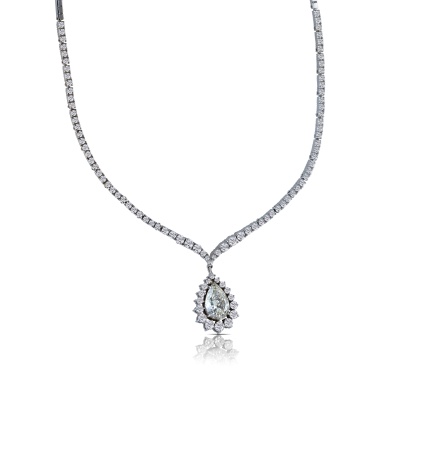 Колье из белого золота с бриллиантами