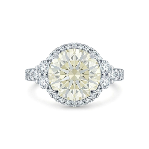 Кольцо из белого золота с бриллиантами