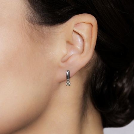 Серьги из белого золота с бриллиантами