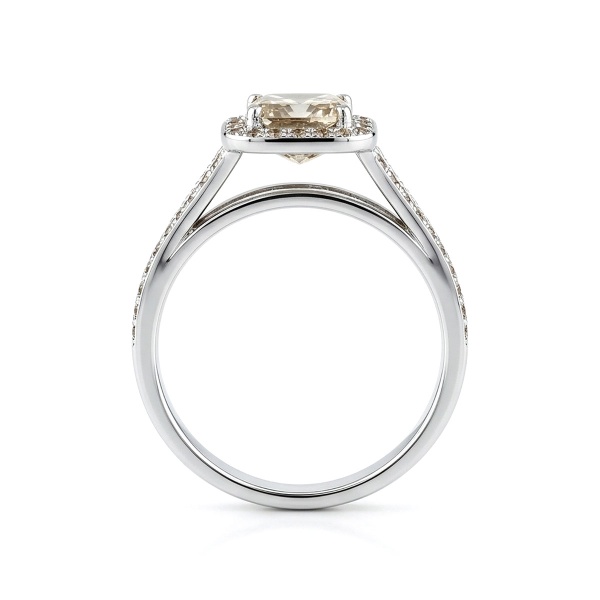 Кольцо из белого золота с бриллиантами