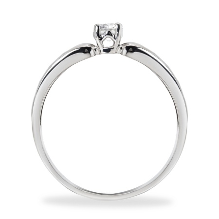 Кольцо из белого золота с бриллиантом