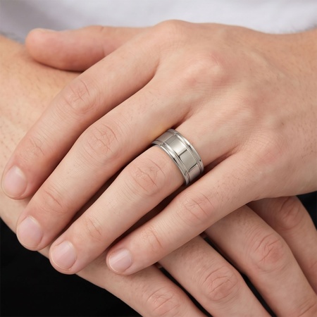 Кольцо из родированного золота