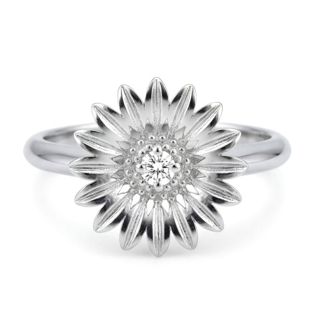 Кольцо из белого золота с бриллиантом