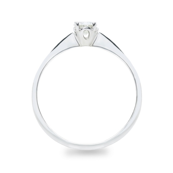 Кольцо из белого золота с бриллиантом