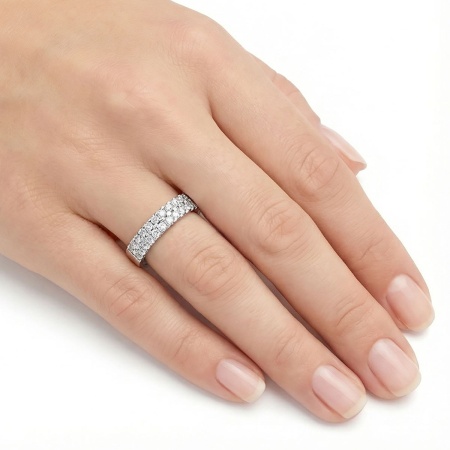 Кольцо из белого золота с бриллиантами