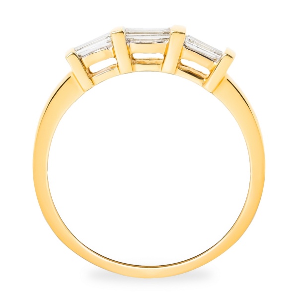 Кольцо из желтого золота с бриллиантами