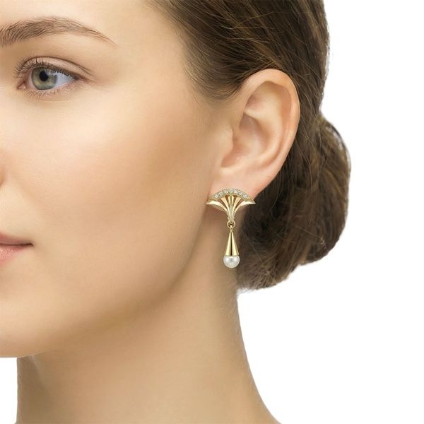 Серьги из желтого золота с жемчугом и бриллиантами