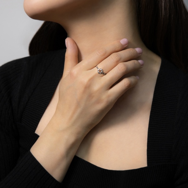 Кольцо из белого золота