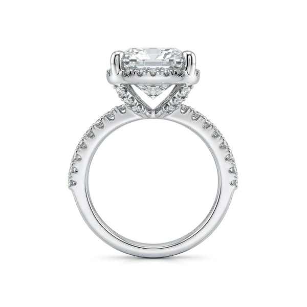 Кольцо из белого золота с бриллиантами