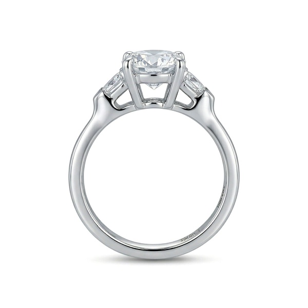 Кольцо из белого золота с бриллиантами