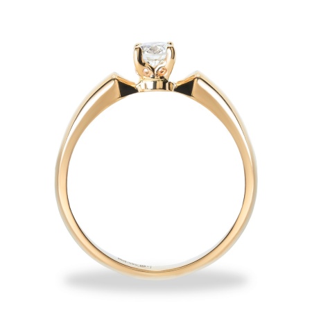 Кольцо из красного золота с бриллиантом