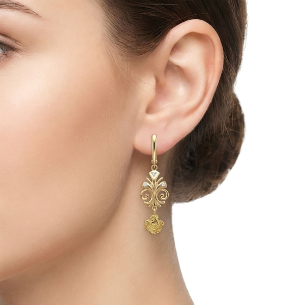 Серьги из желтого золота с самородком и бриллиантами