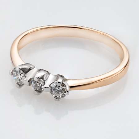 Кольцо из комбинированного золота с бриллиантами