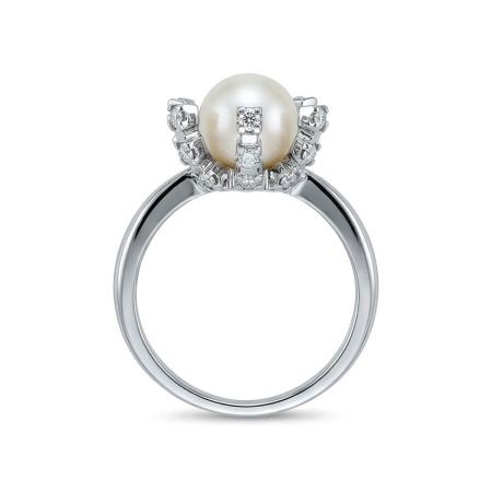 Кольцо из белого золота с жемчугом и бриллиантами