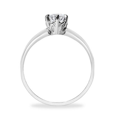 Кольцо из белого золота с бриллиантом