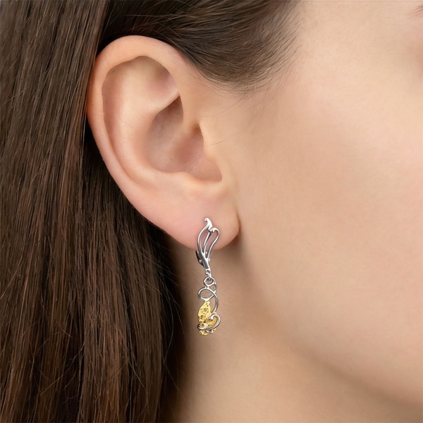 Серьги из белого золота с самородком