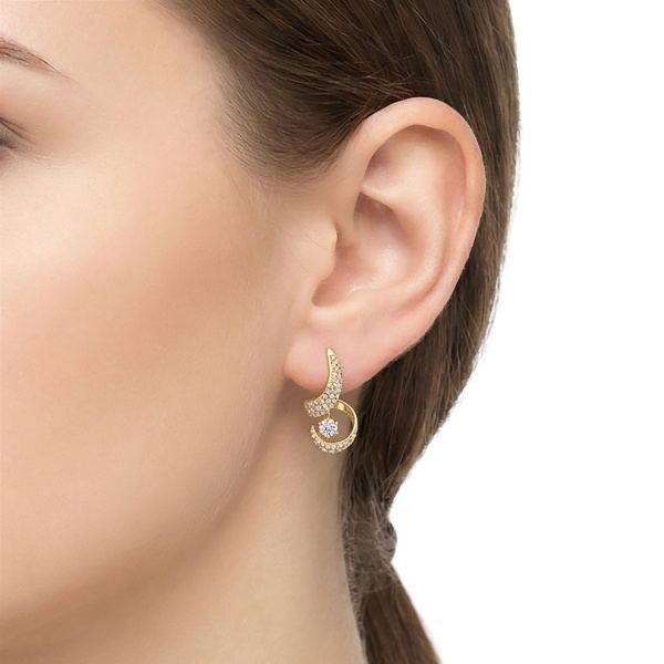 Серьги из желтого золота с бриллиантами