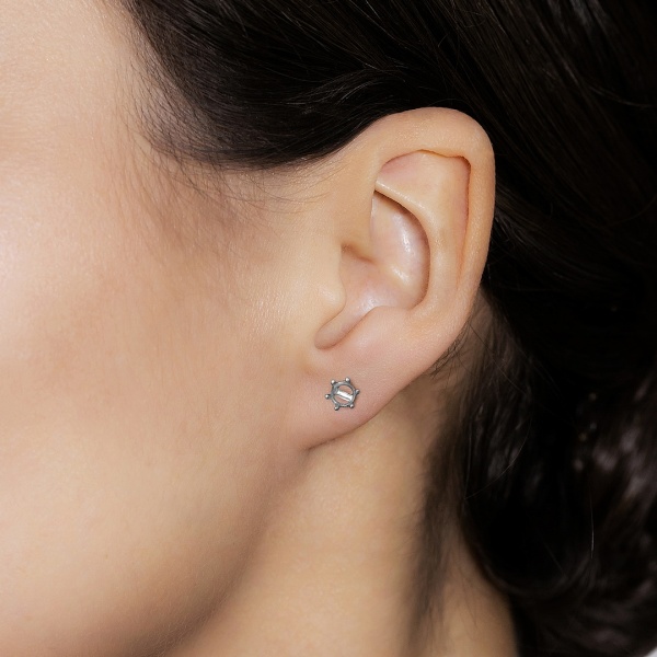 Серьги из белого золота