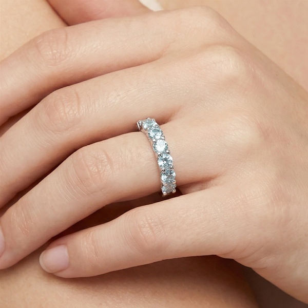 Кольцо из родированного золота с аквамарином